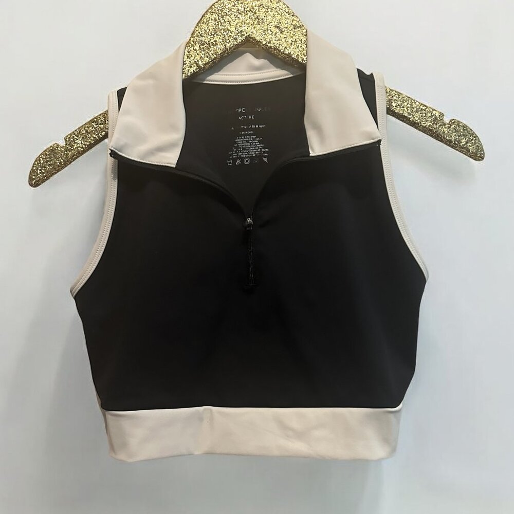 Sincerely Jules Active Women's Black & White Cropped Top Size‎ Medium